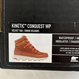 Sorel Kinetic conquest boot size 9. Never worn